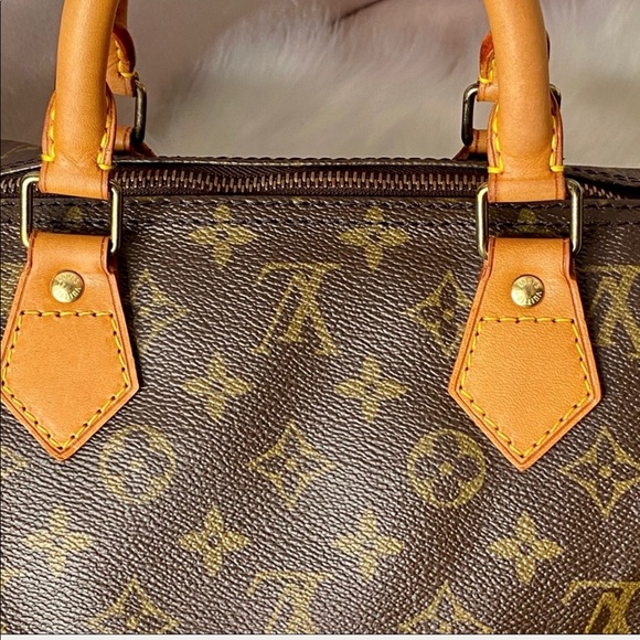 SOLD Authentic Louis Vuitton Speedy 40 Handbag - Picture 6 of 13
